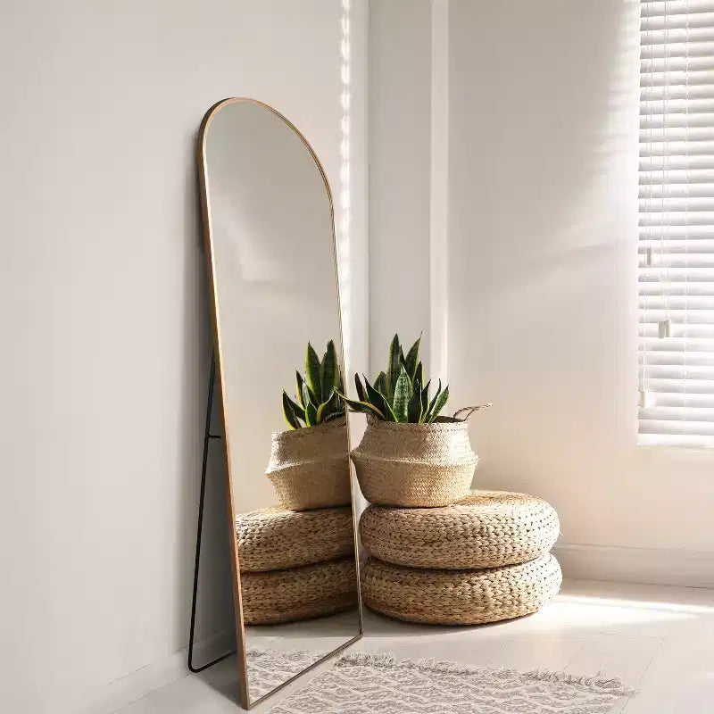 Miroir pleine longueur à cadre métallique