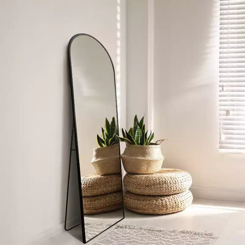Miroir pleine longueur à cadre métallique