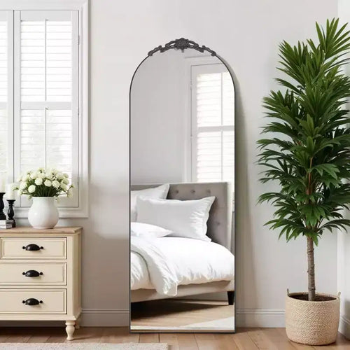 Arch-Top Full-Length Mirror: Classic Elegance, Wood Frame